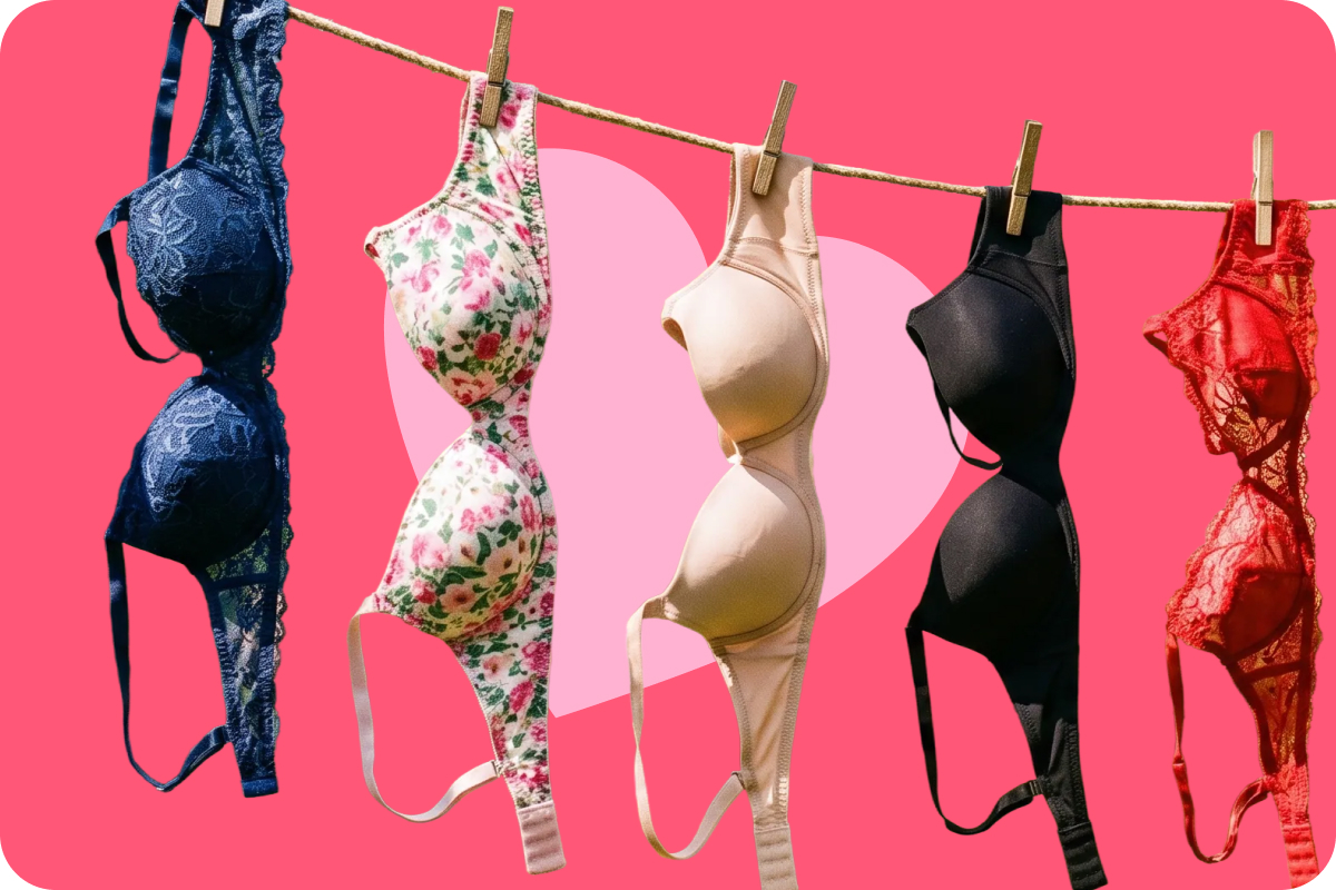 Lingerie anniversario pizzo bordeaux con calze velate su seta avorio occasione speciale