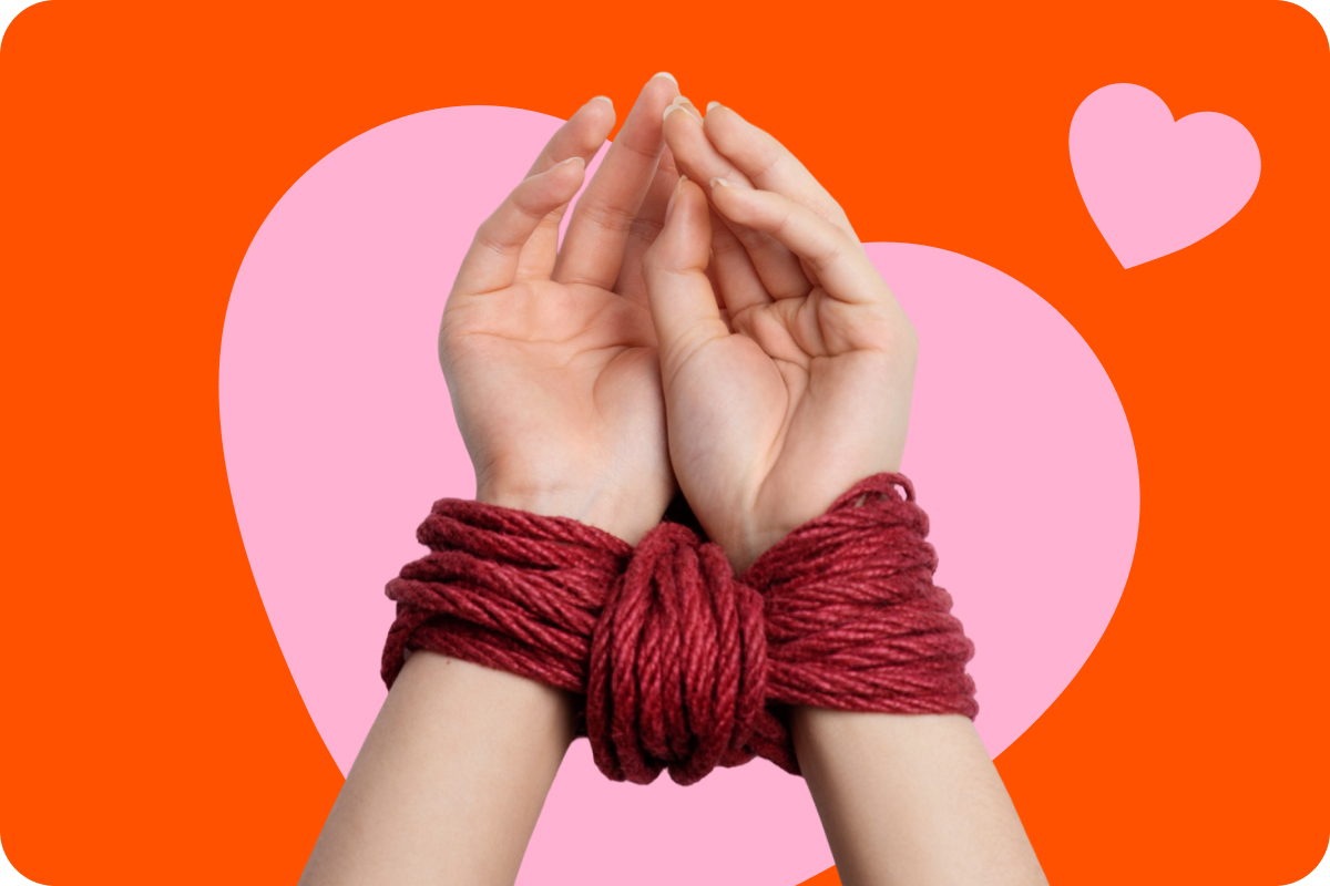 Nodo decorativo elaborato su corda di canapa come linguaggio simbolico kinbaku